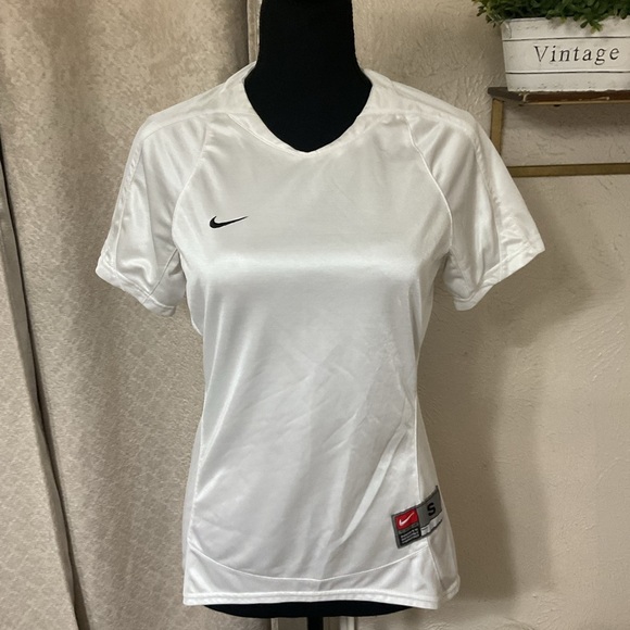 NIKE Team FIT DRY WOMEN'S SHIRT Nike Logo Size S White - Picture 1 of 7